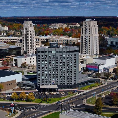Doubletree By Hilton Battle Creek Hotel Exterior photo