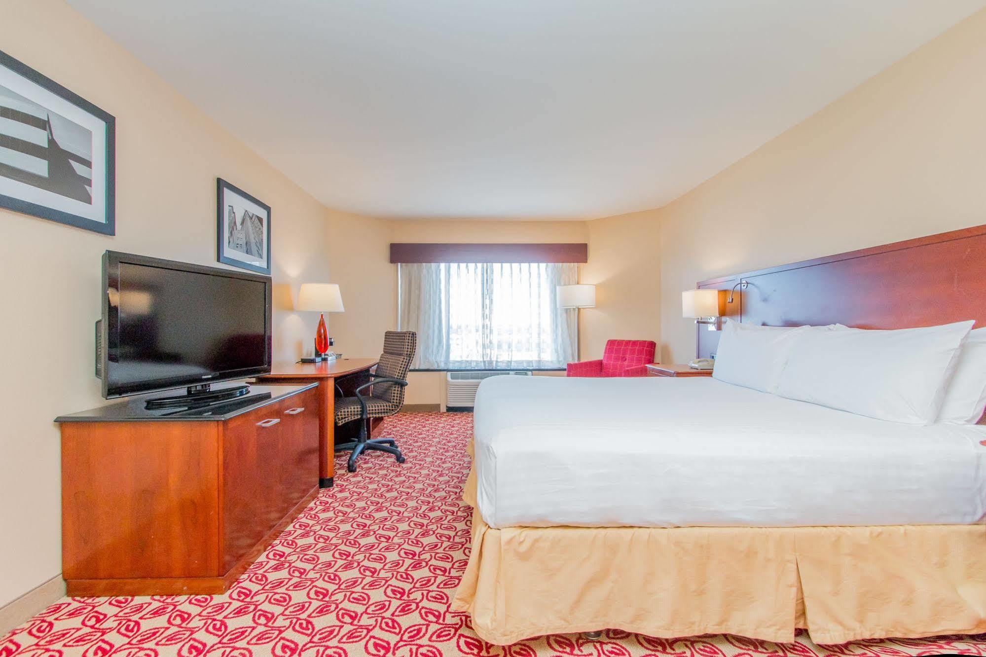 Doubletree By Hilton Battle Creek Hotel Exterior photo