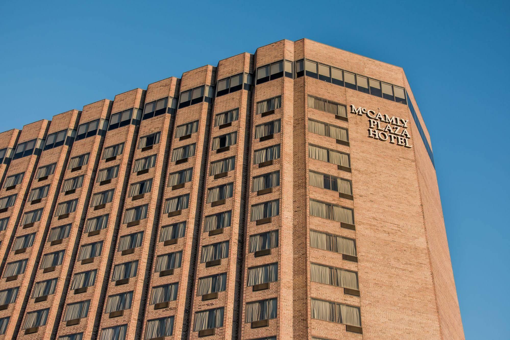 Doubletree By Hilton Battle Creek Hotel Exterior photo